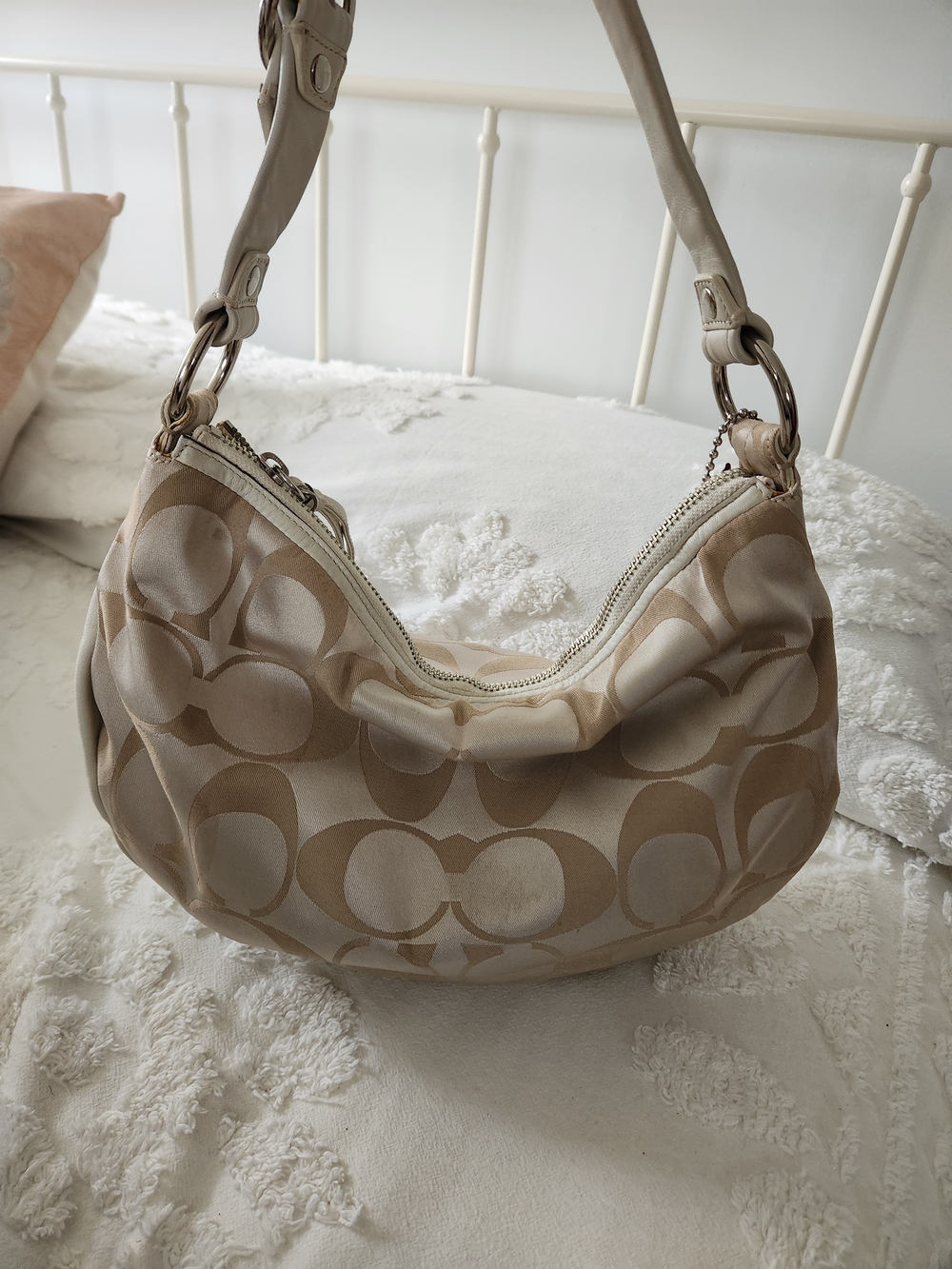 Coach Signature Canvas Hobo Bag in Beige B0968-12642 - Picture 6 of 11